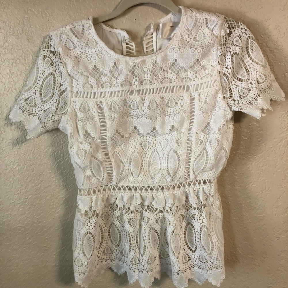White lace peplum blouse short sleeve